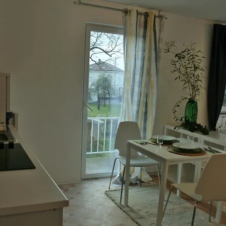 Ferienwohnung Blumenstrasse Apartment *