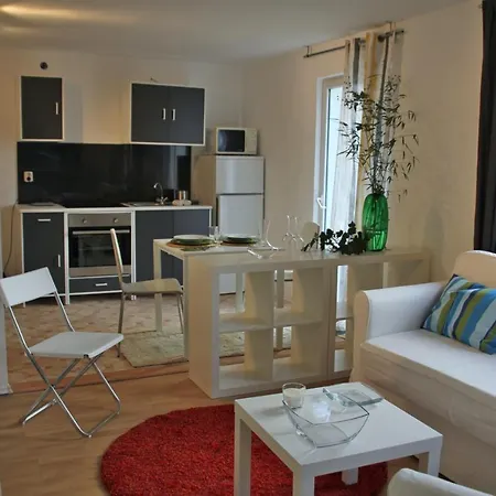 Apartment Ferienwohnung Blumenstrasse Regensburg